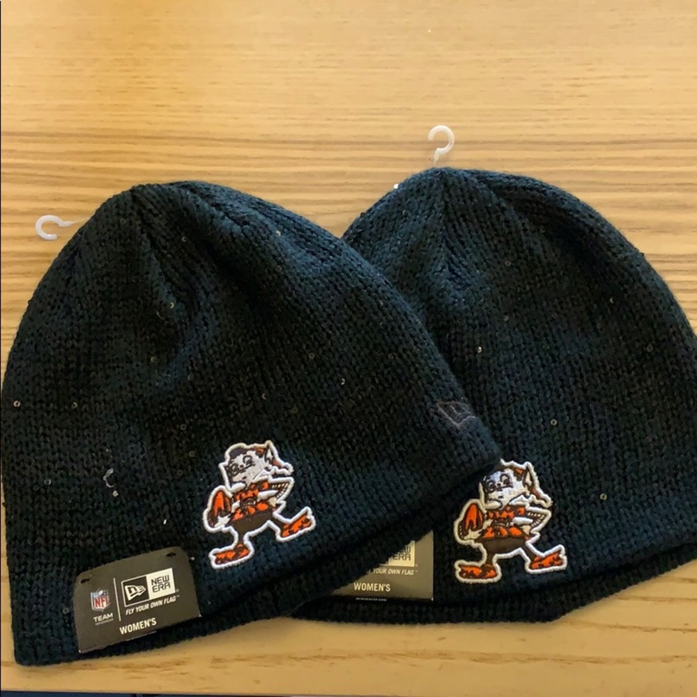 two ladies cleveland browns winter hat